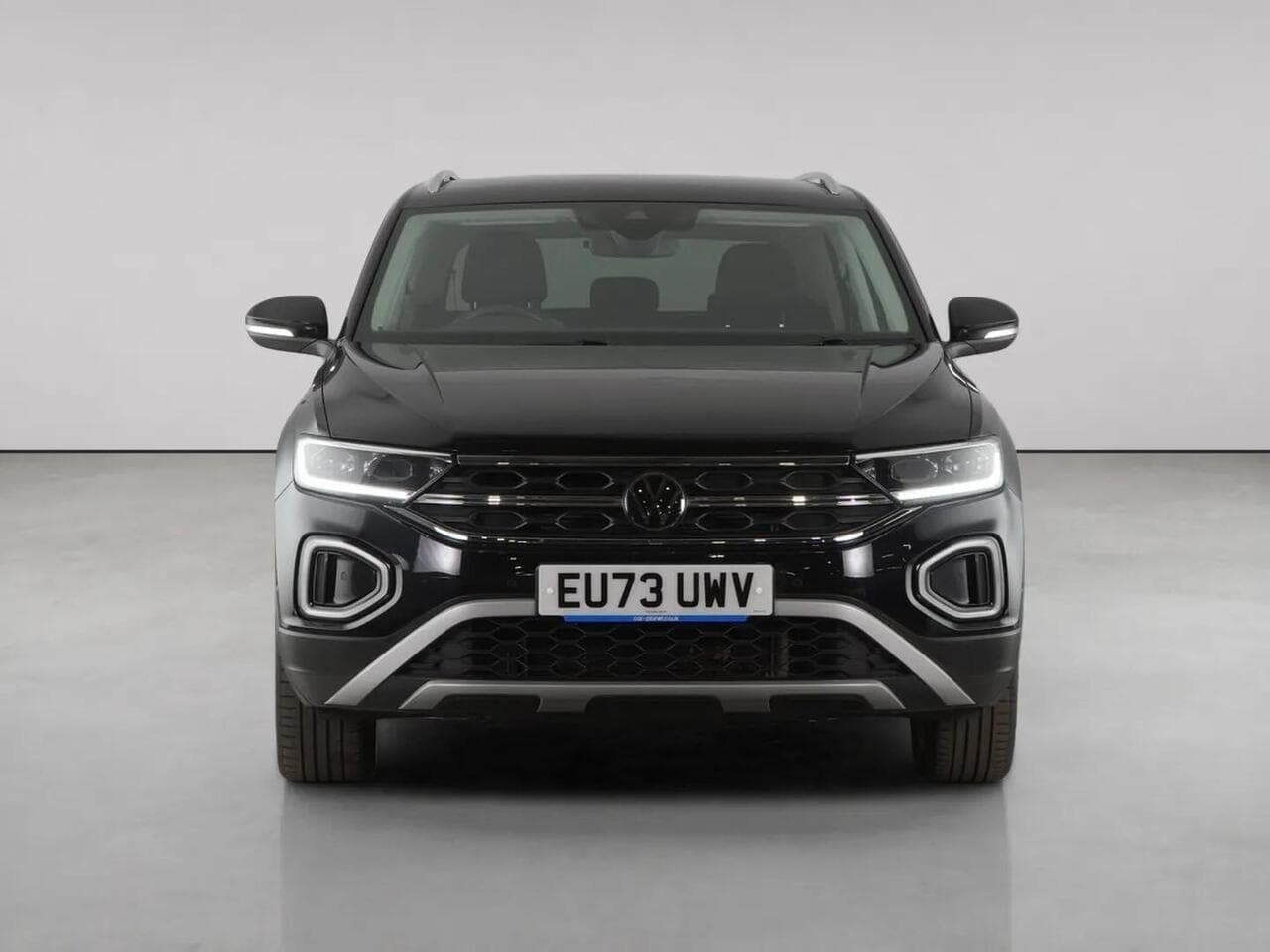 Volkswagen T-Roc thumbnail Front