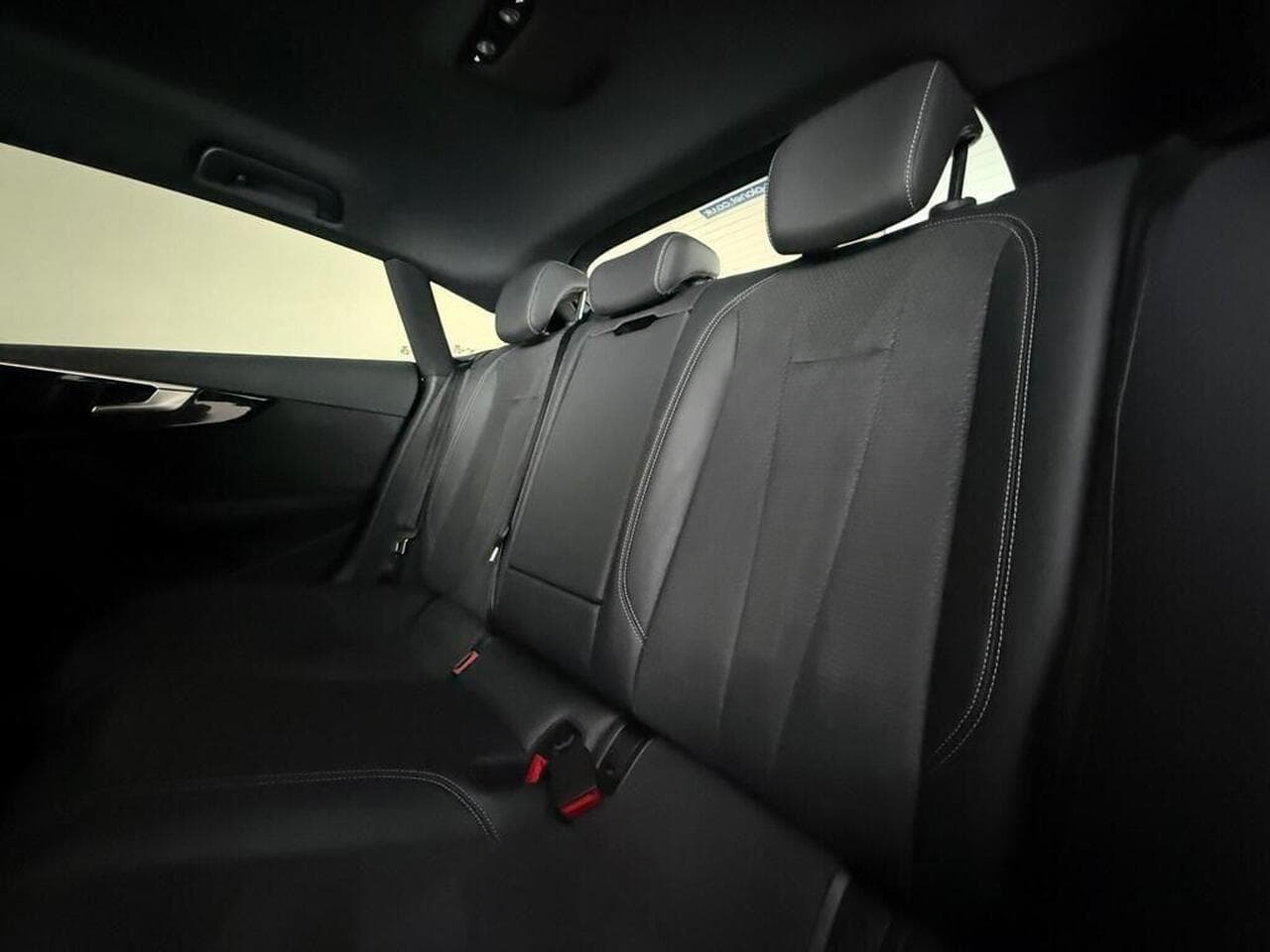 Audi A5 thumbnail Seats Rear