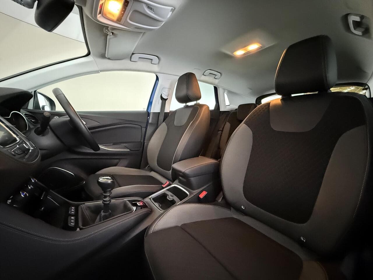 Vauxhall Grandland X thumbnail Seat Front Passenger