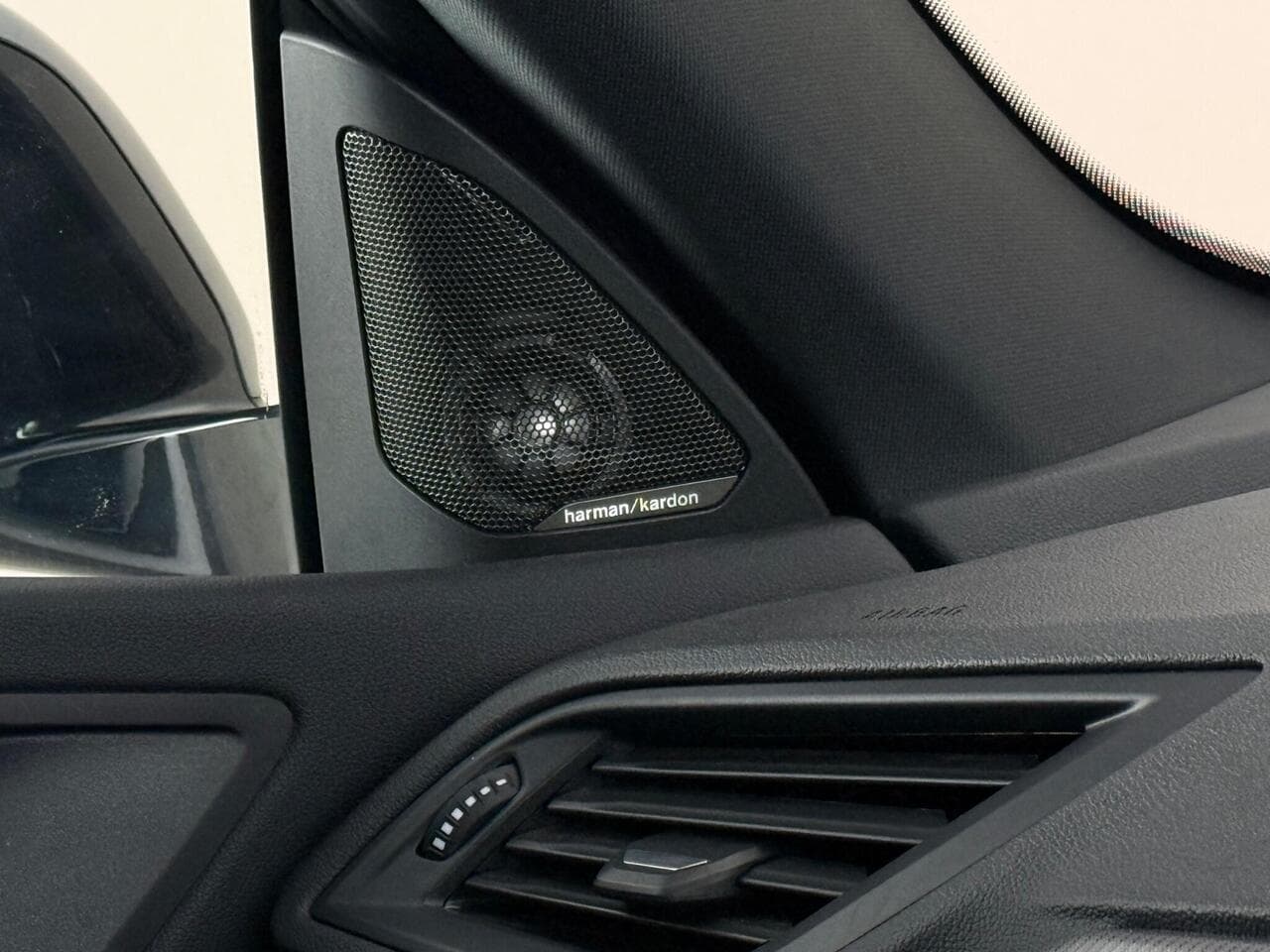 BMW 2 Series Gran Coupe thumbnail Misc Controls