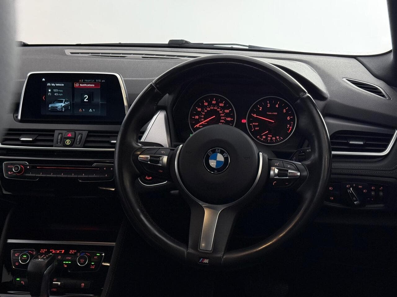 BMW 2 Series Gran Tourer thumbnail Steering Wheel