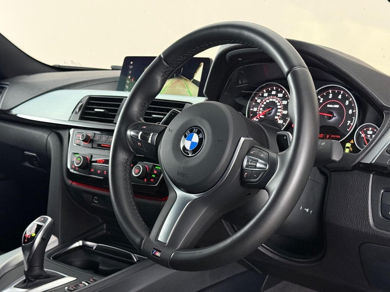 BMW 4 Series Gran Coupe thumbnail Steering Wheel