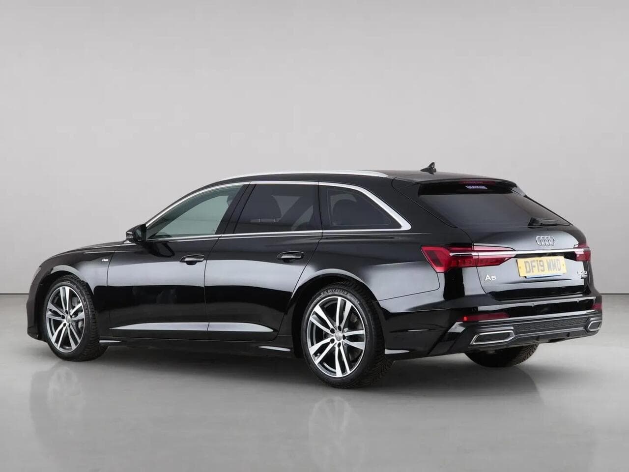 Audi A6 Avant thumbnail Rear Left