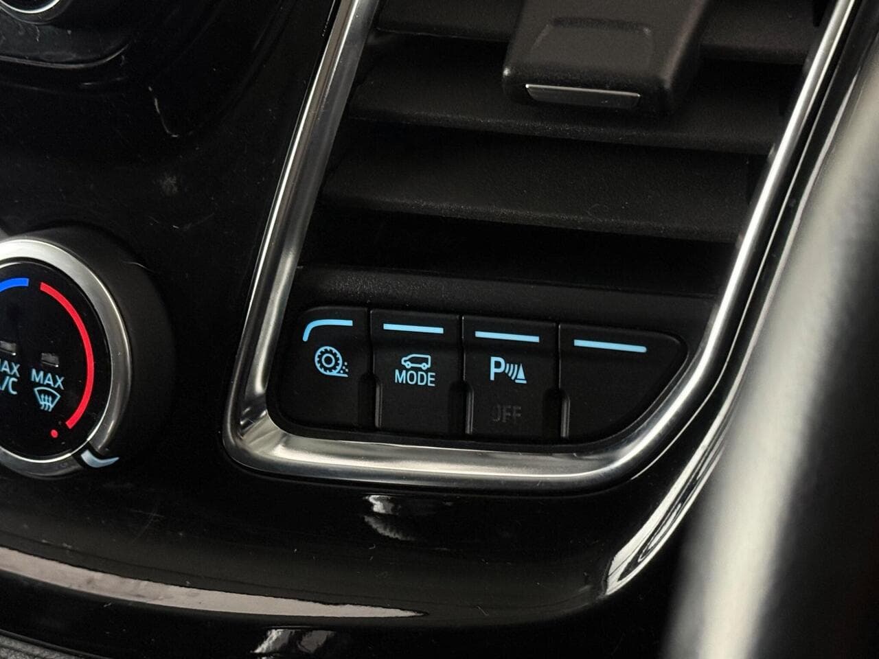 Ford Transit Custom thumbnail Misc Controls