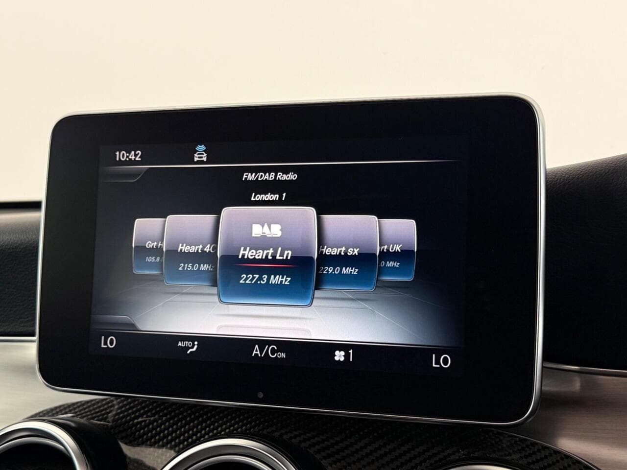 Mercedes-Benz GLC thumbnail Infotainment System