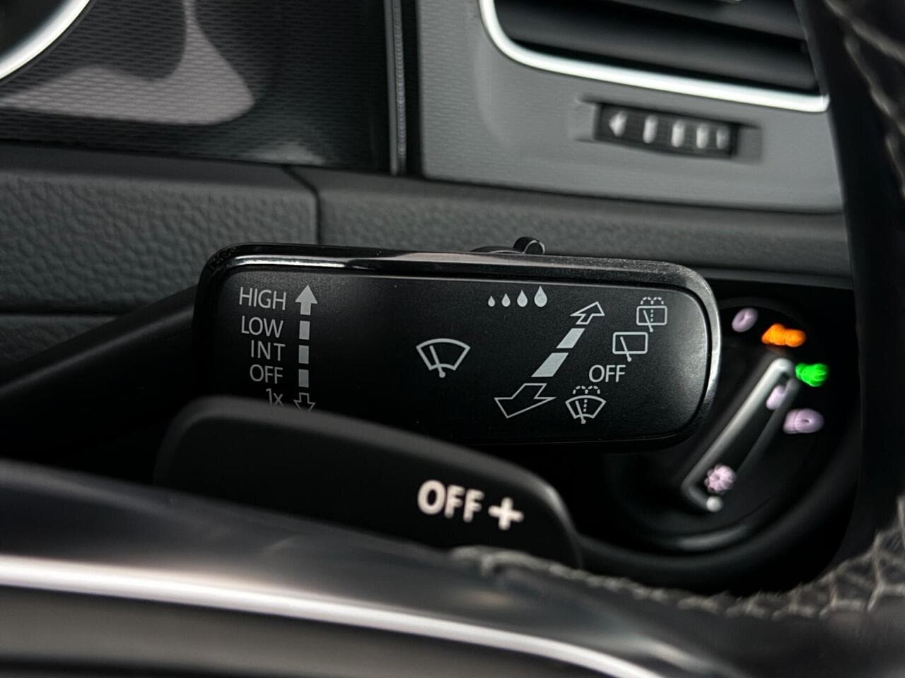 Volkswagen Golf thumbnail Misc Controls