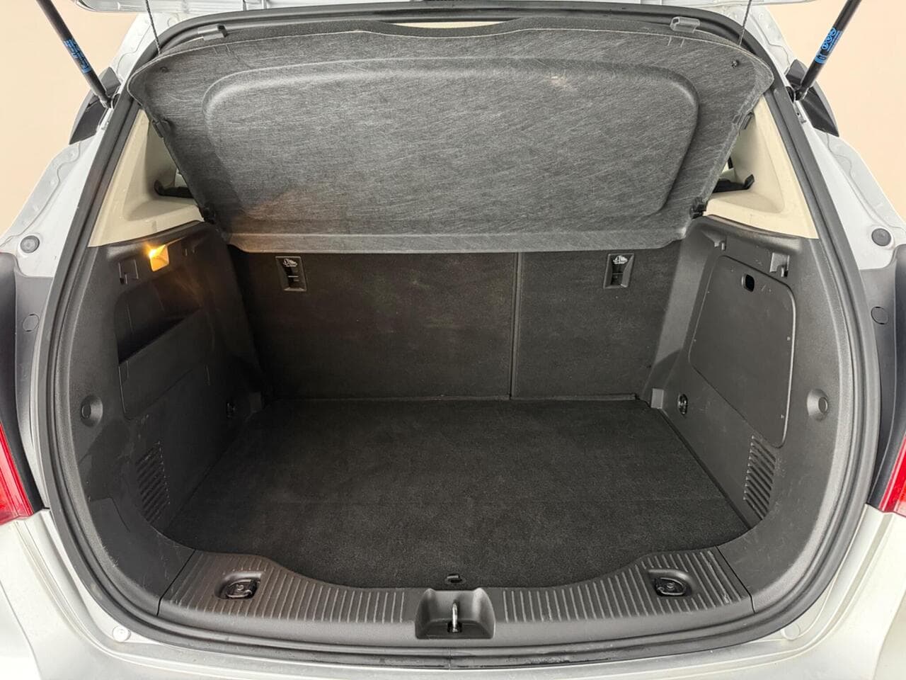 Vauxhall Mokka X thumbnail Boot
