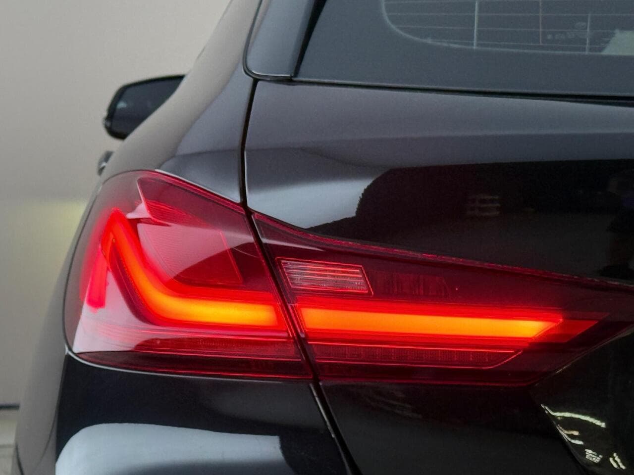 BMW 1 Series thumbnail Lights Rear