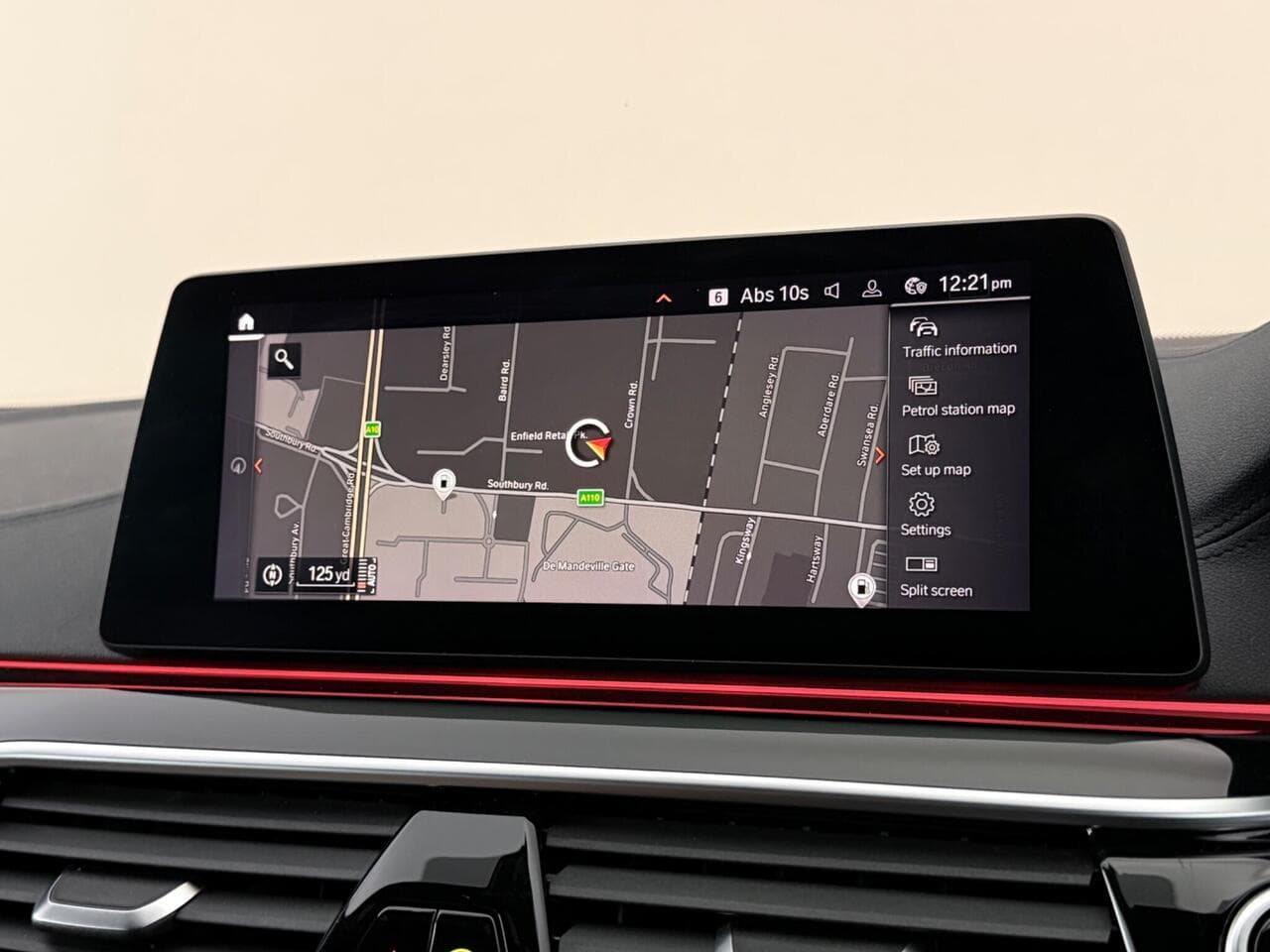 BMW 5 Series thumbnail Infotainment System