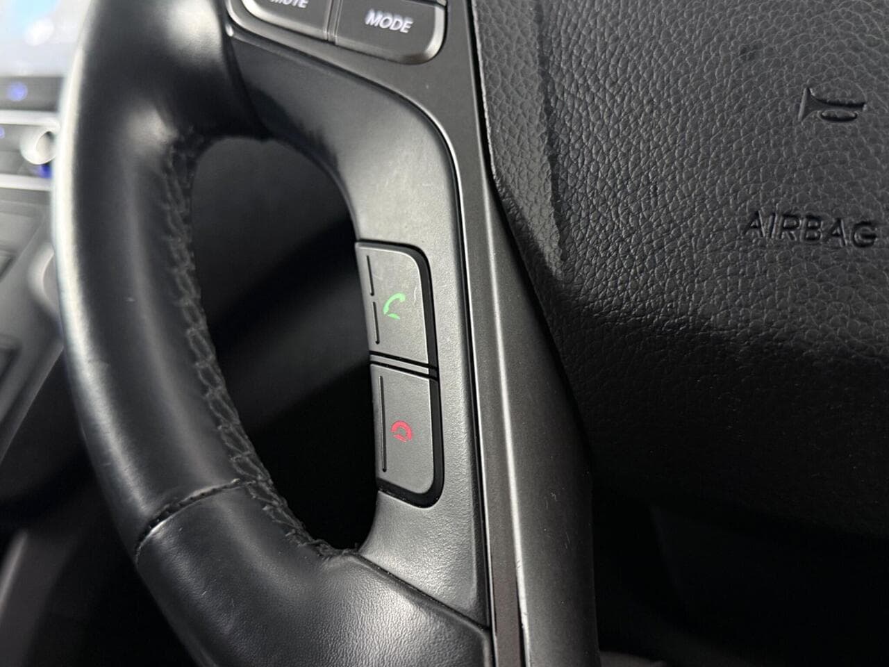 Hyundai Santa Fe thumbnail Misc Controls