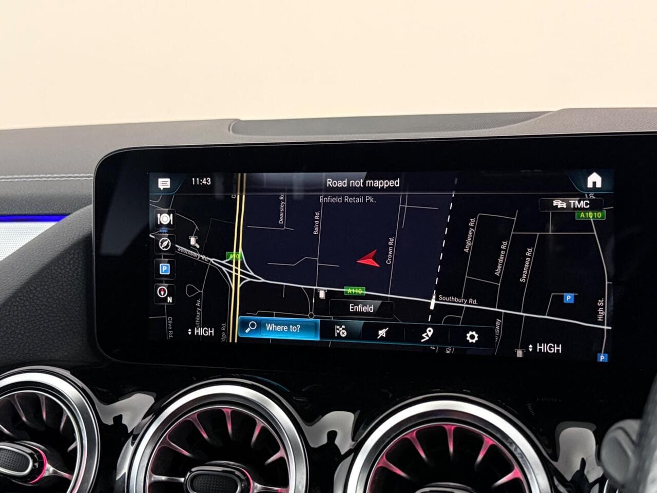 Mercedes-Benz B Class thumbnail Infotainment System