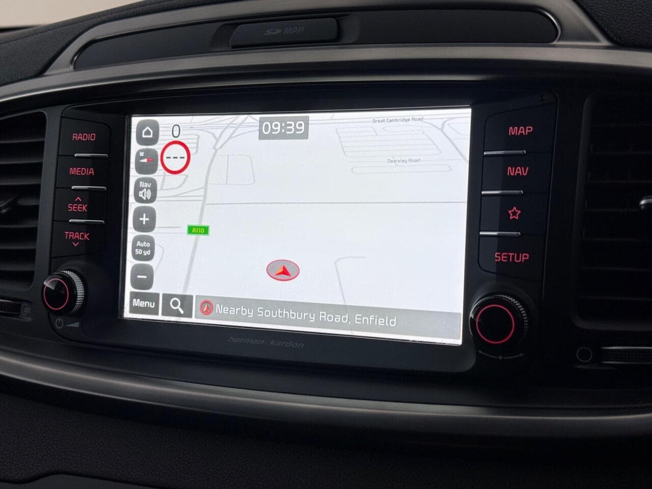 Kia Sorento thumbnail Infotainment System