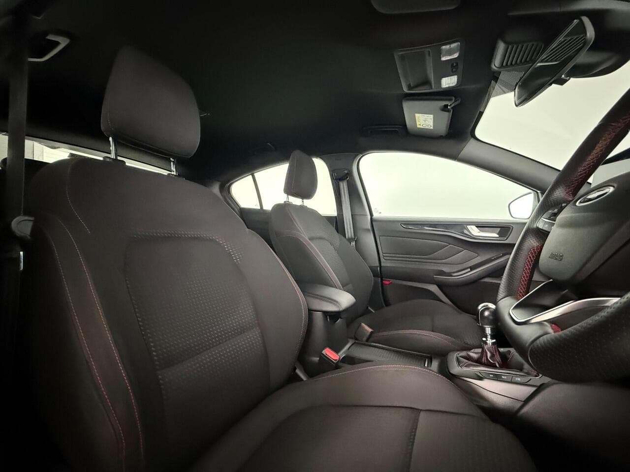 Ford Focus thumbnail Seat Driver