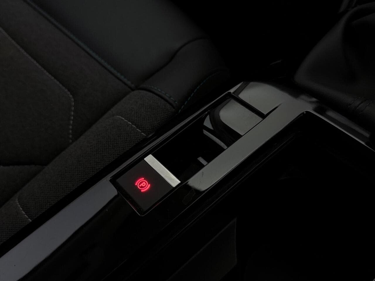 Citroen C4 thumbnail Interior Front