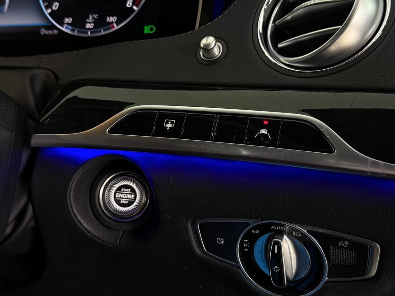 Mercedes-Benz S Class thumbnail Misc Controls