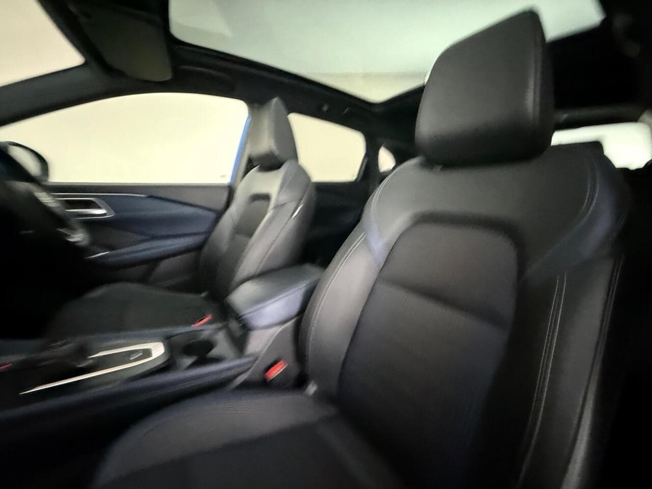 Nissan Qashqai thumbnail Seat Front Passenger