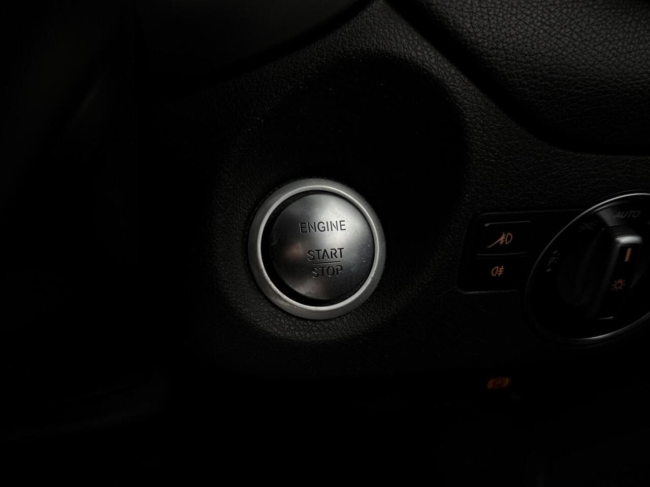 Mercedes-Benz GLA thumbnail Inconclusive