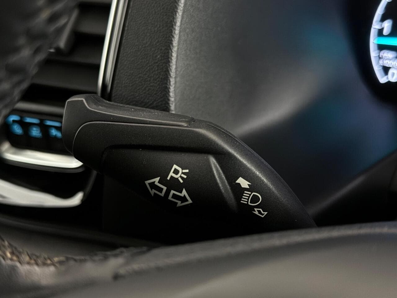 Ford Transit Custom thumbnail Misc Controls