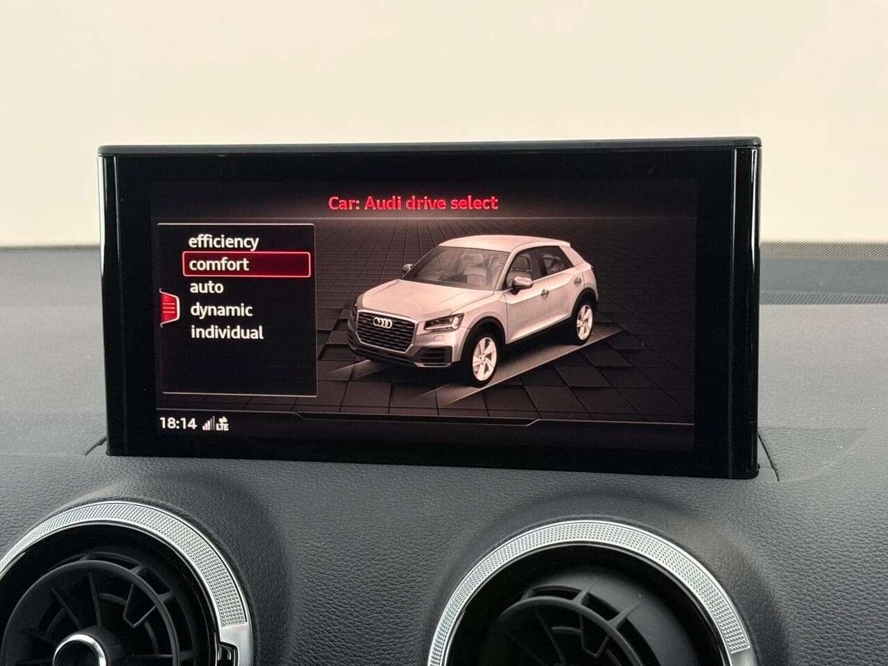 Audi Q2 thumbnail Infotainment System