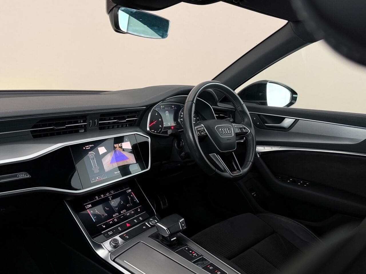 Audi A6 Avant thumbnail Interior Front