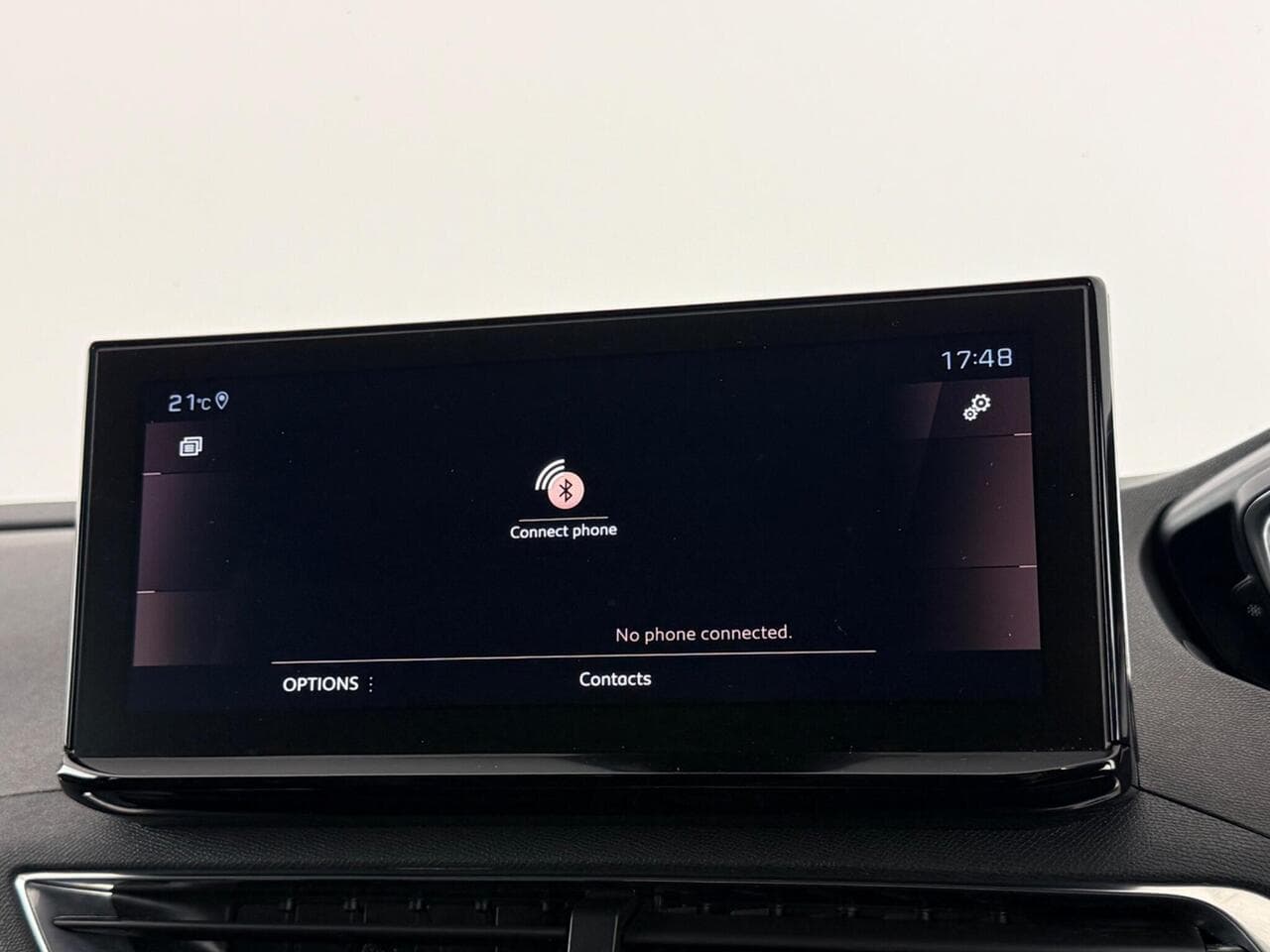 Peugeot 5008 thumbnail Infotainment System