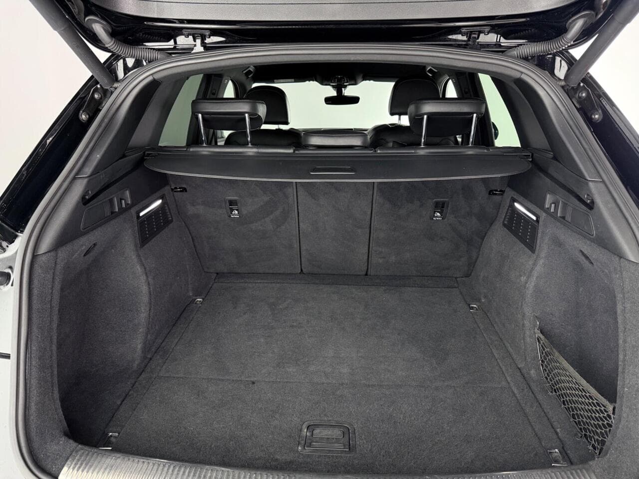 Audi Q5 thumbnail Boot