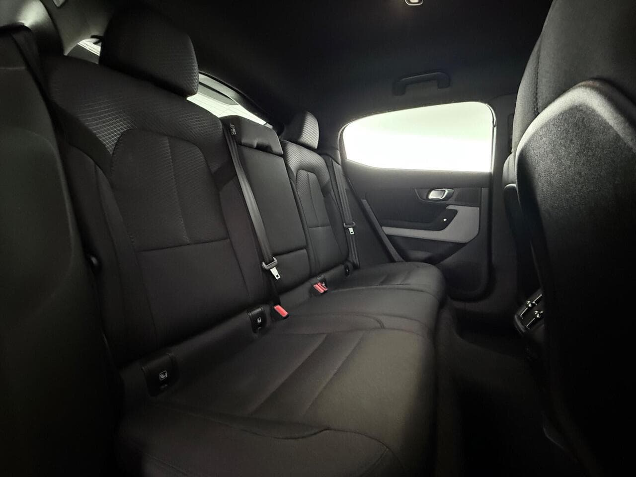 Polestar Polestar 2 thumbnail Seats Rear