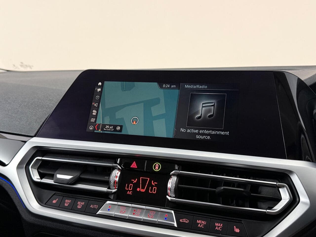 BMW 3 Series thumbnail Infotainment System