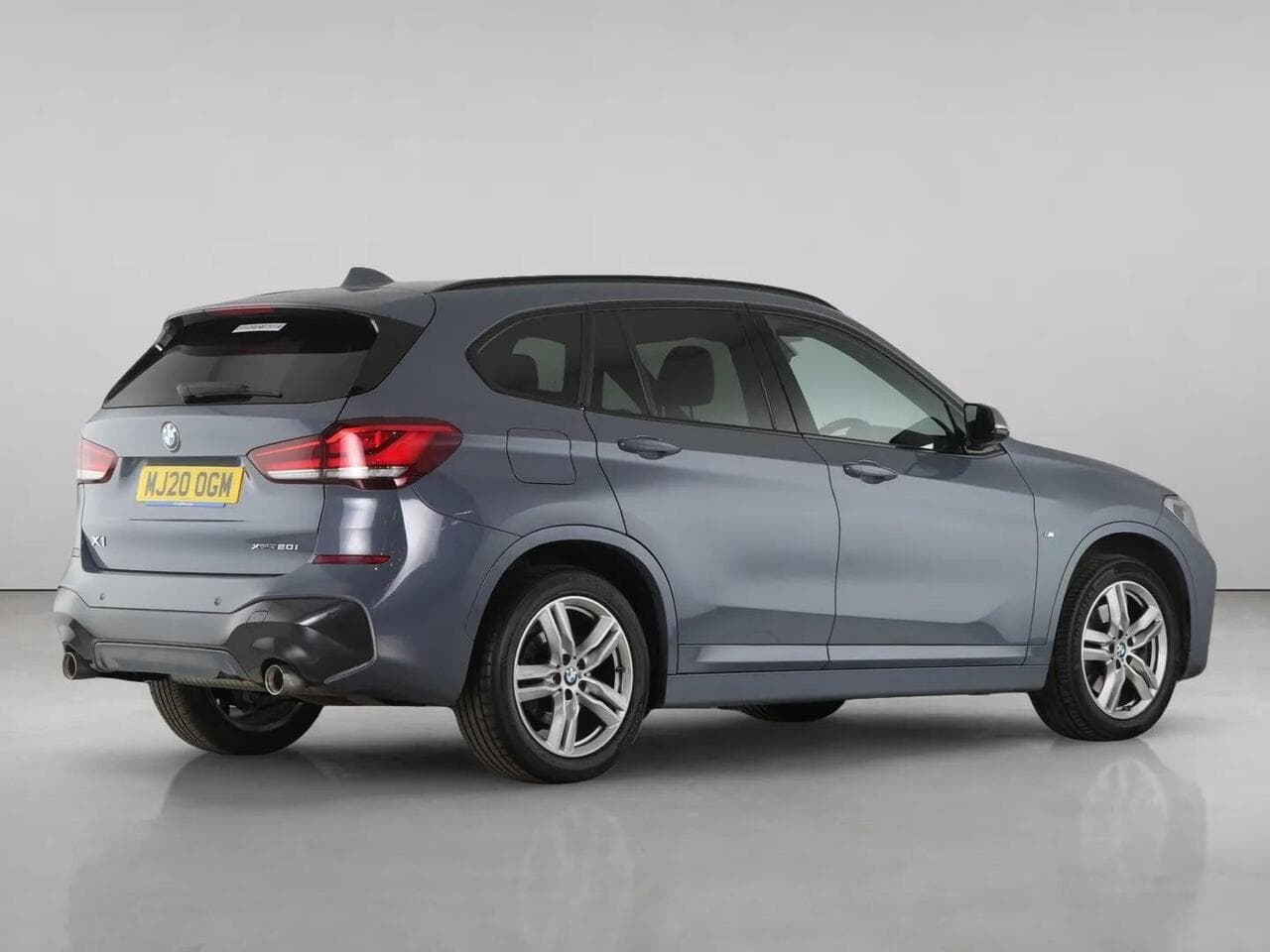 BMW X1 thumbnail Rear Right