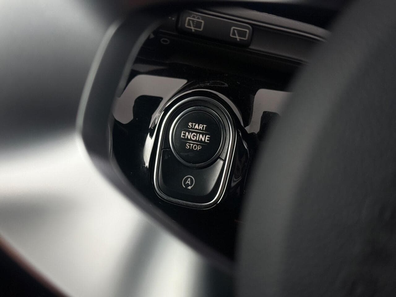 Mercedes-Benz A Class thumbnail Misc Controls