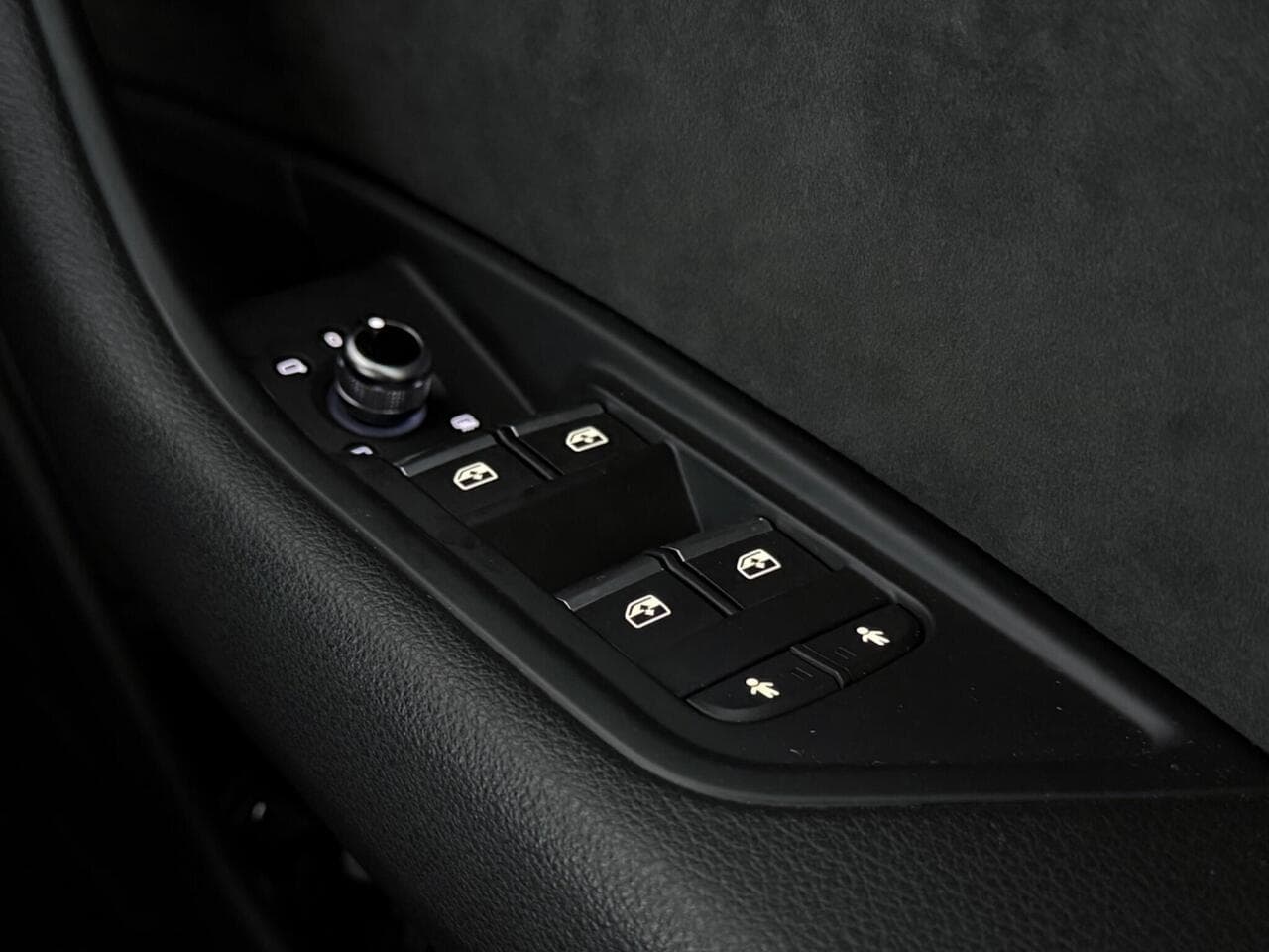 Audi A5 thumbnail Misc Controls