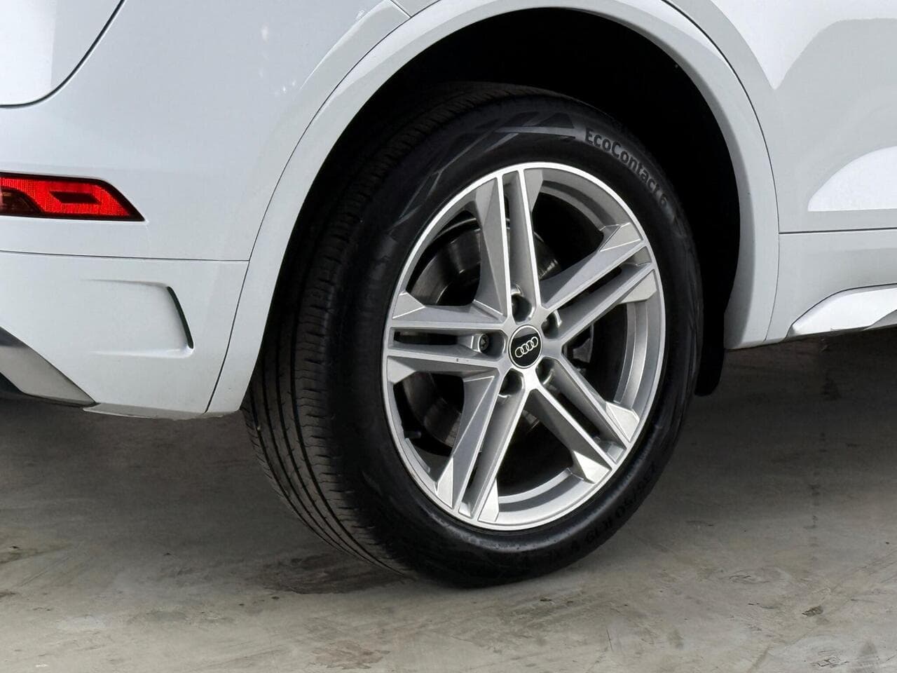 Audi Q5 thumbnail Wheel