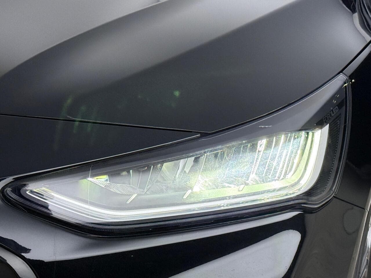Ford Focus thumbnail Lights Front