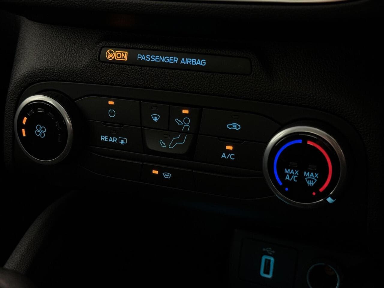Ford Focus thumbnail Misc Controls