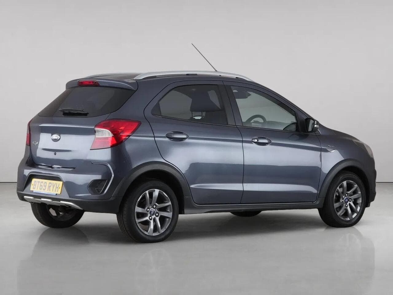 Ford Ka+ thumbnail Side Right