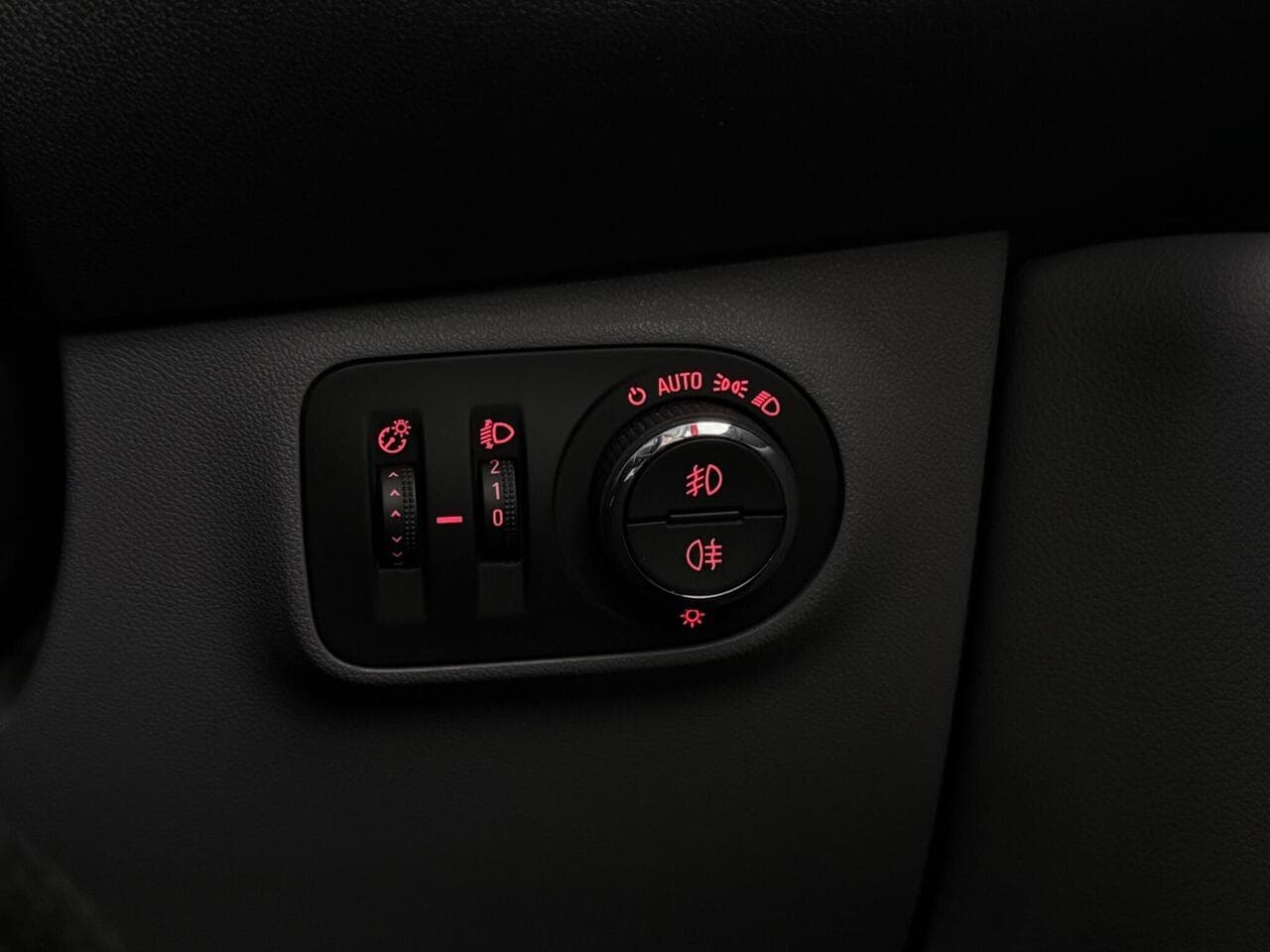 Vauxhall Corsa thumbnail Misc Controls