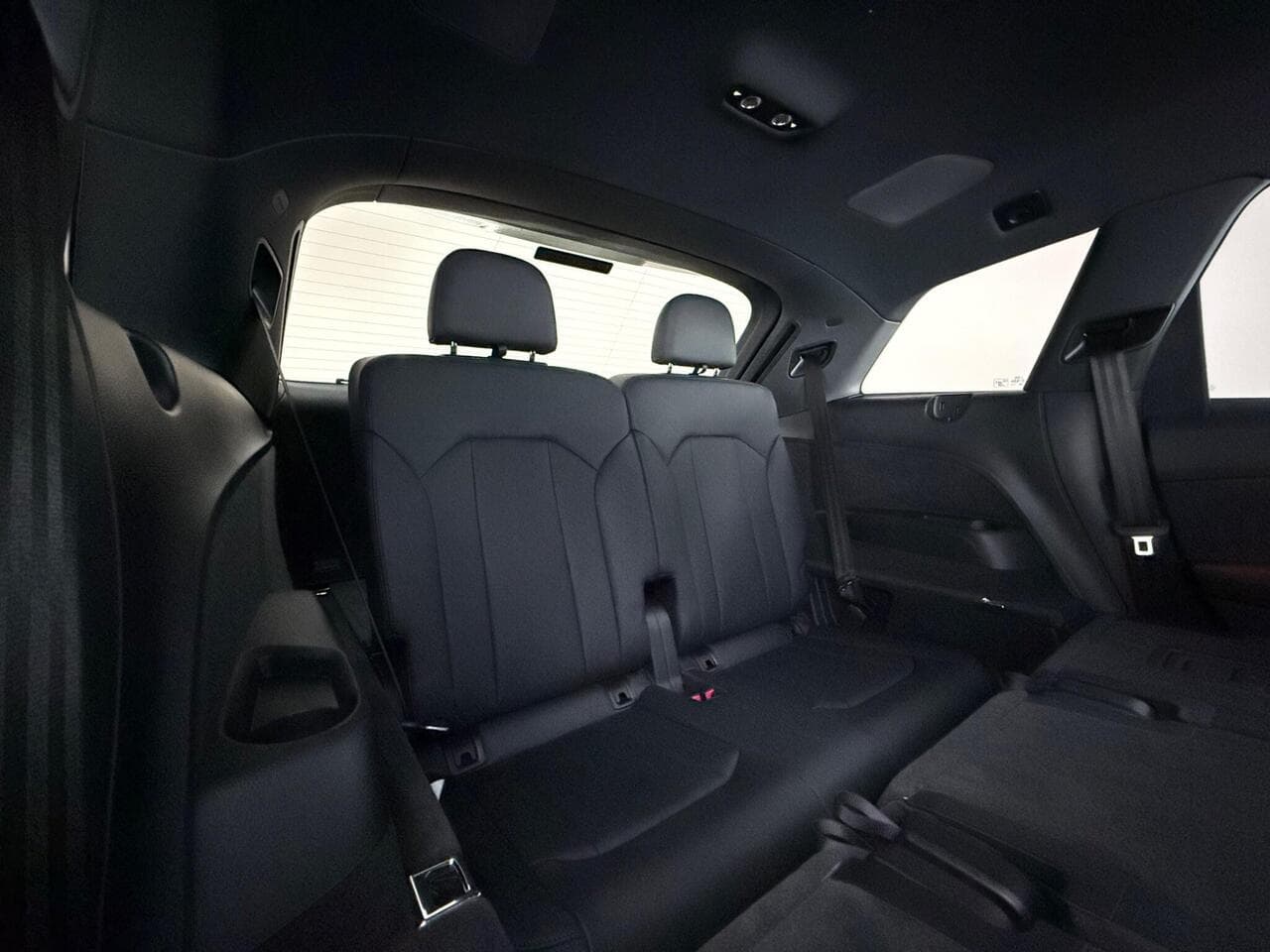 Audi Q7 thumbnail Seats Rear