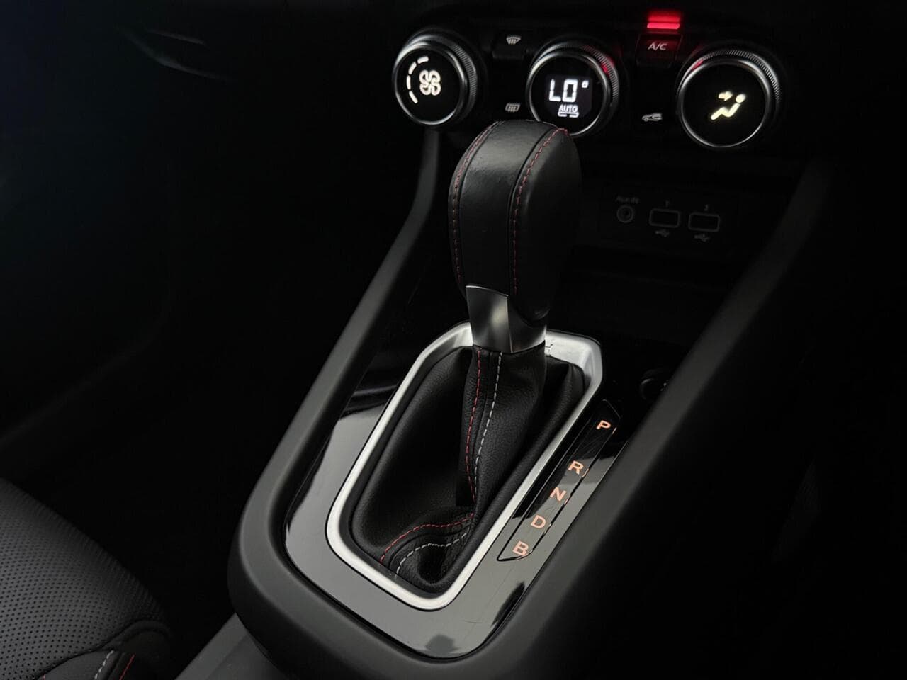 Renault Arkana thumbnail Interior Front