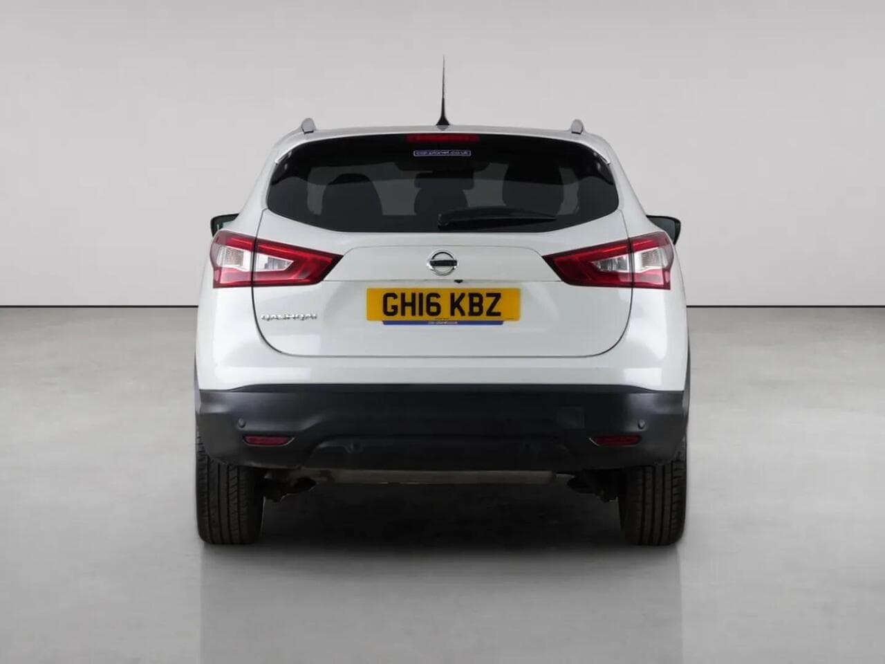 Nissan Qashqai thumbnail Rear
