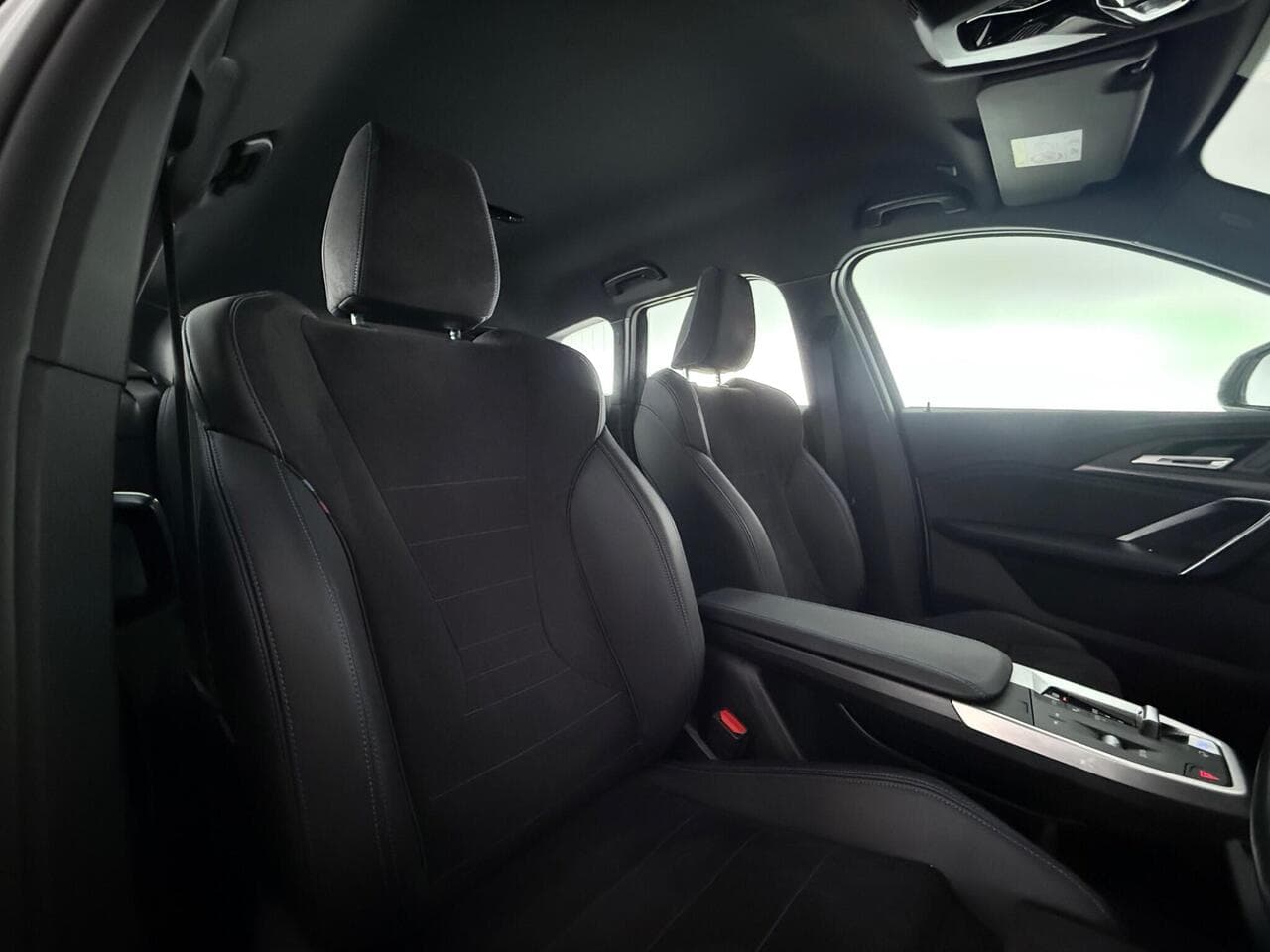 BMW iX1 thumbnail Seat Driver