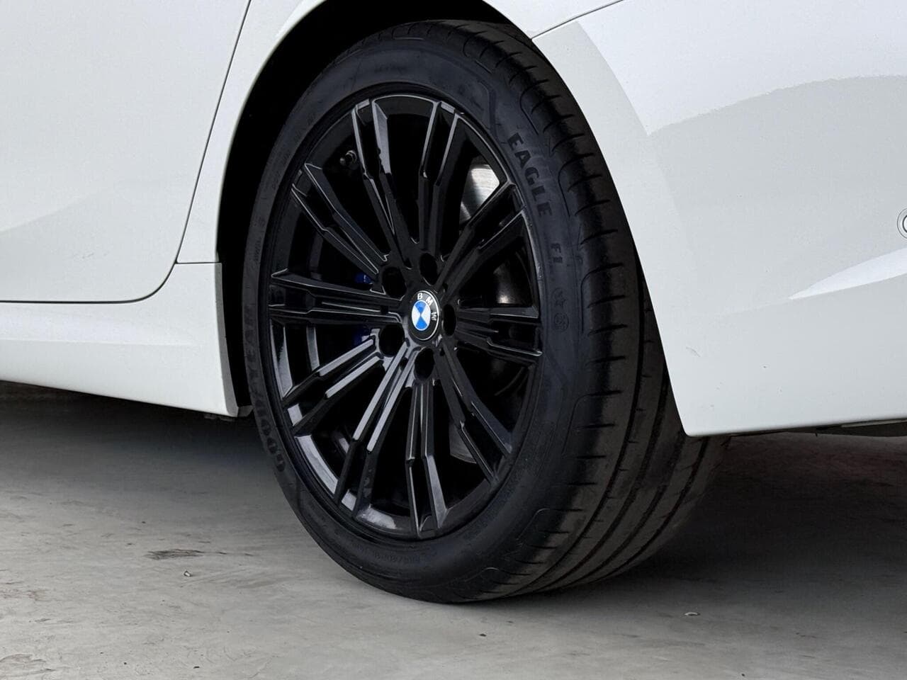 BMW 3 Series thumbnail Wheel