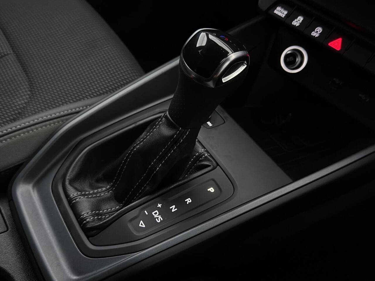 Audi A1 thumbnail Interior Front