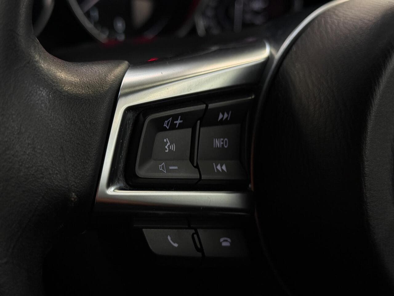 Mazda MX-5 thumbnail Misc Controls