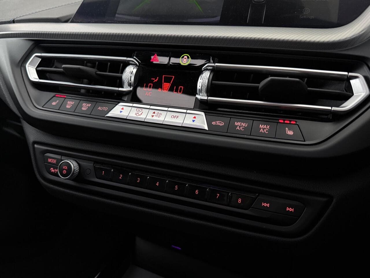 BMW 1 Series thumbnail Infotainment System