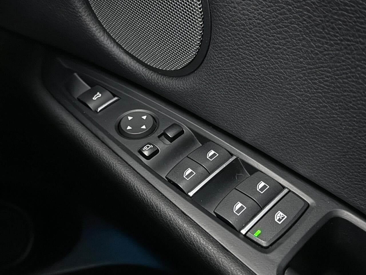 BMW X5 thumbnail Misc Controls