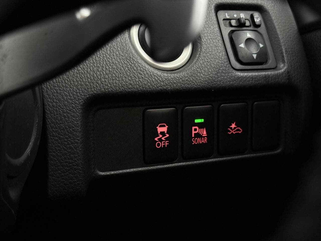 Mitsubishi Shogun Sport thumbnail Misc Controls