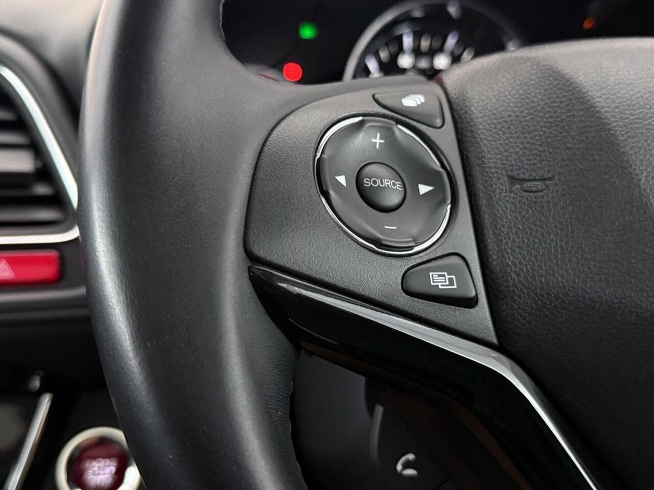 Honda HR-V thumbnail Misc Controls