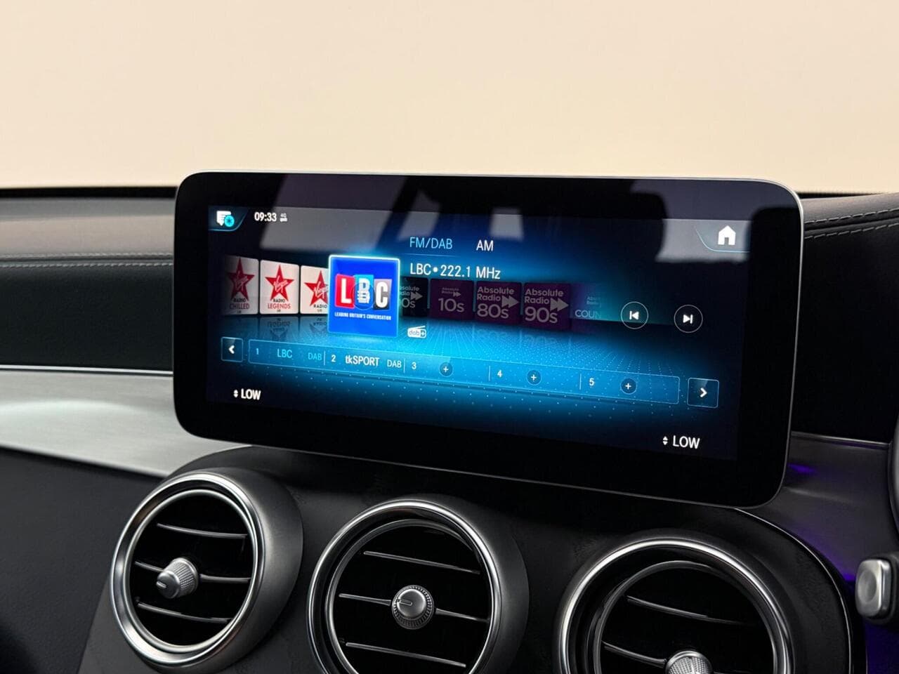 Mercedes-Benz GLC thumbnail Infotainment System