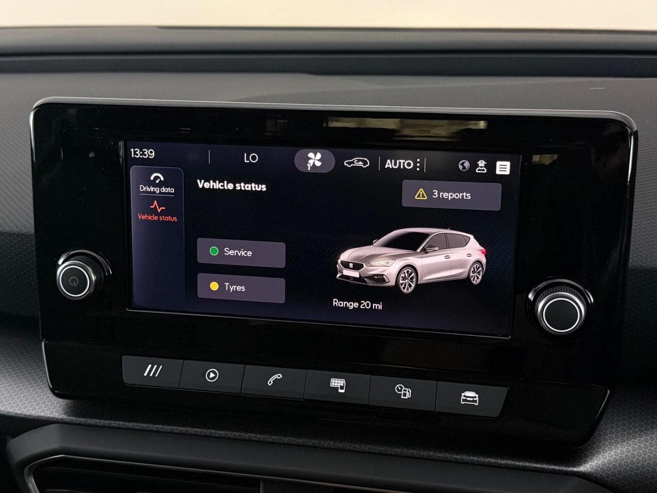 SEAT Leon thumbnail Infotainment System
