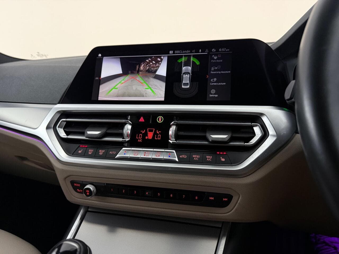 BMW 3 Series thumbnail Infotainment System